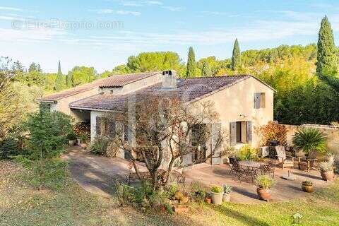 Maison 135 m² à L'isle-Sur-La-Sorgue  - photo 3