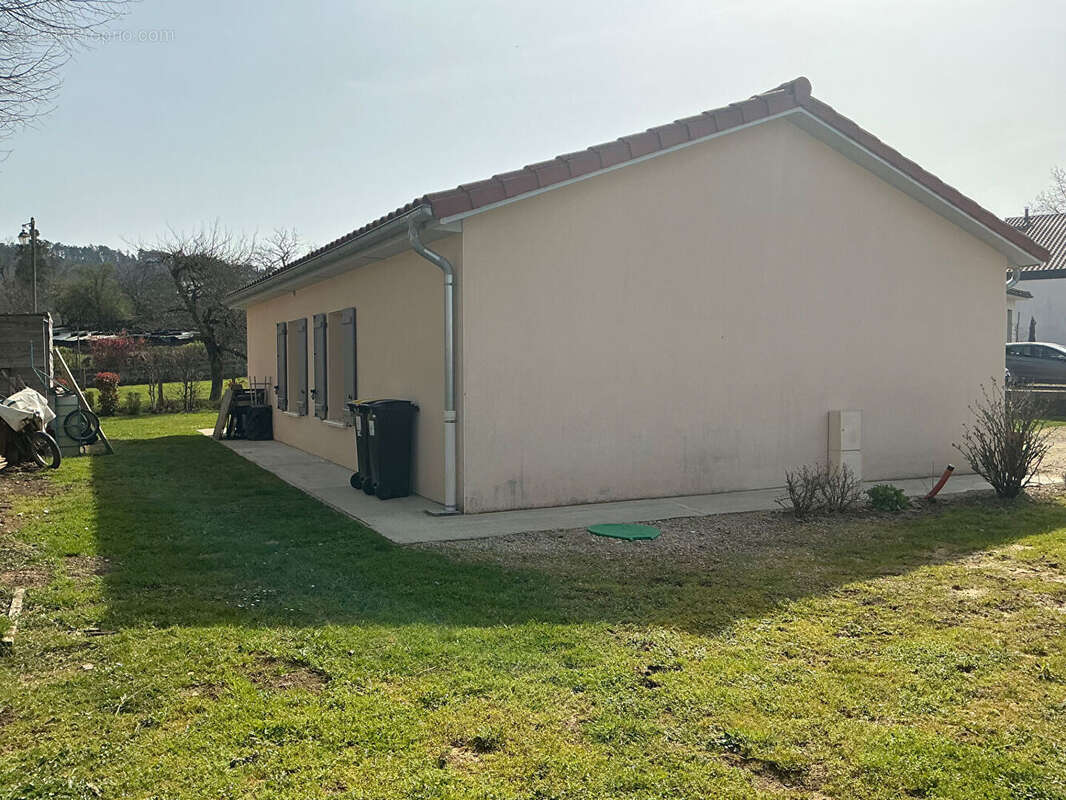 Maison à MEILLONNAS