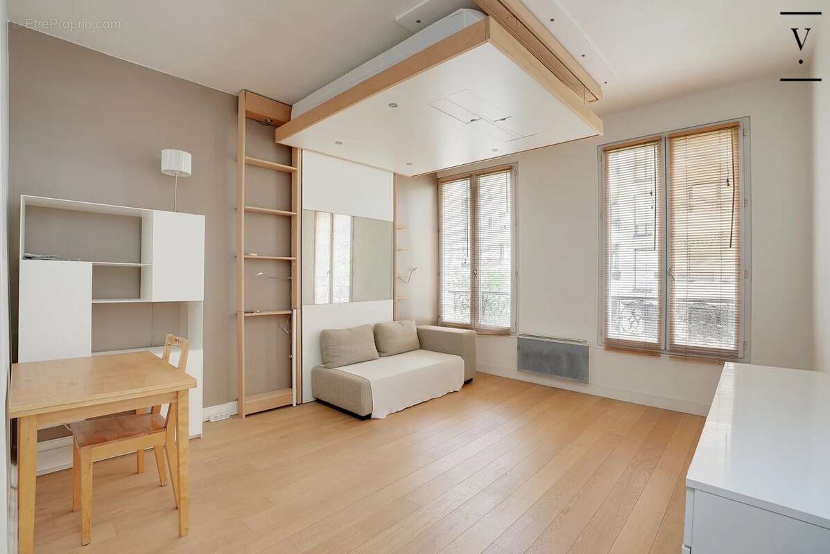 Appartement à PARIS-20E