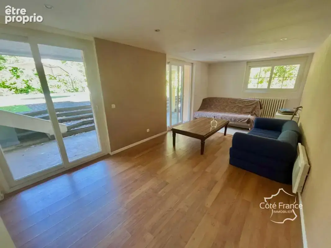 Élégante propriété familiale avec dépendance, terrain, pisci - photo 19