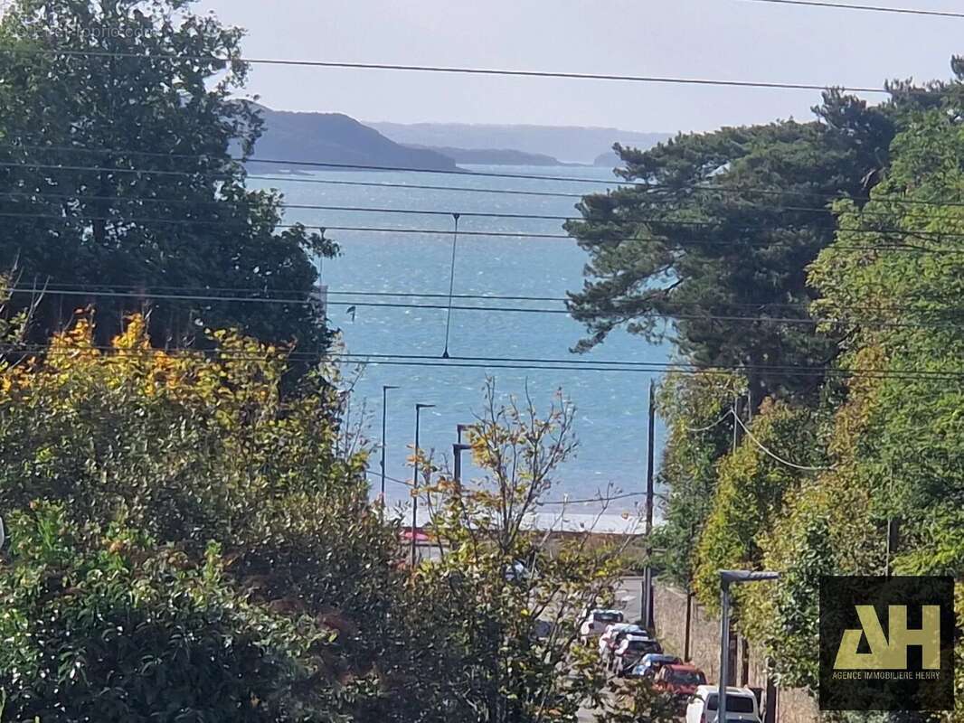 Maison à LE RELECQ-KERHUON