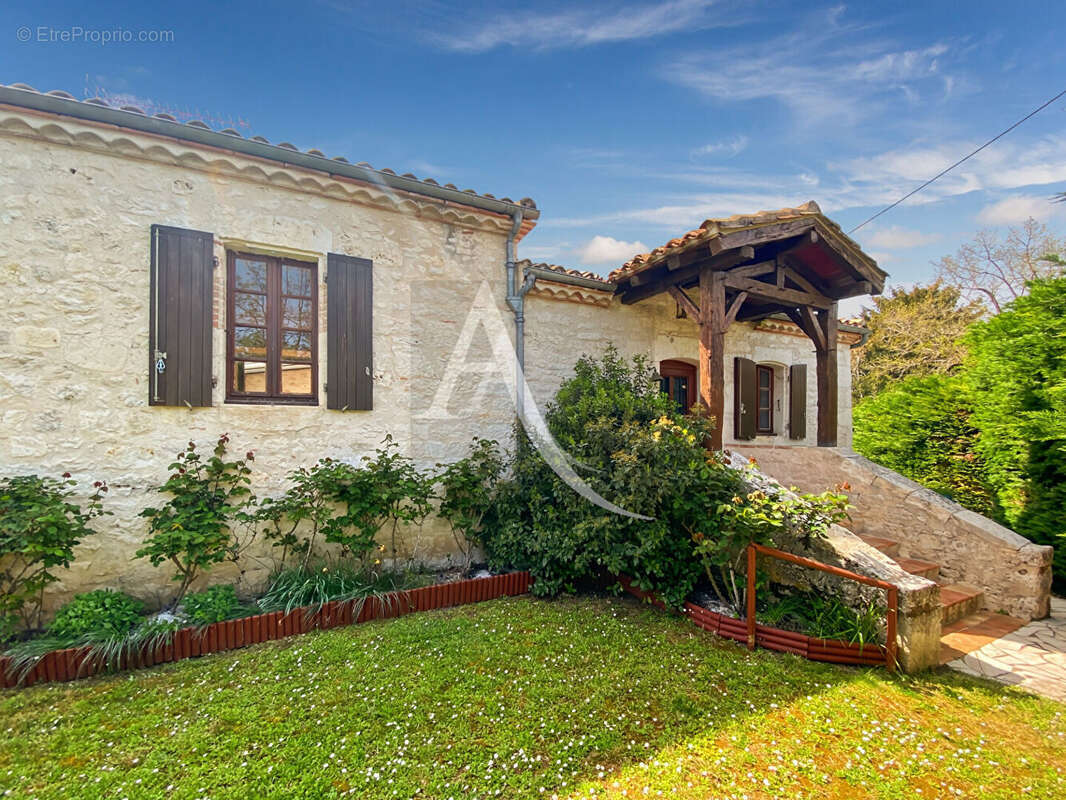 Maison à TOURNON-D&#039;AGENAIS