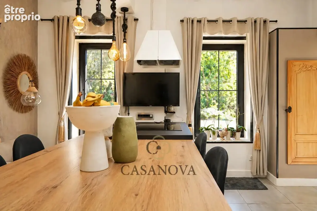 Propriété de caractère ancienne verrerie rénovée  1,4 ha, piscine, dépendance - photo 9