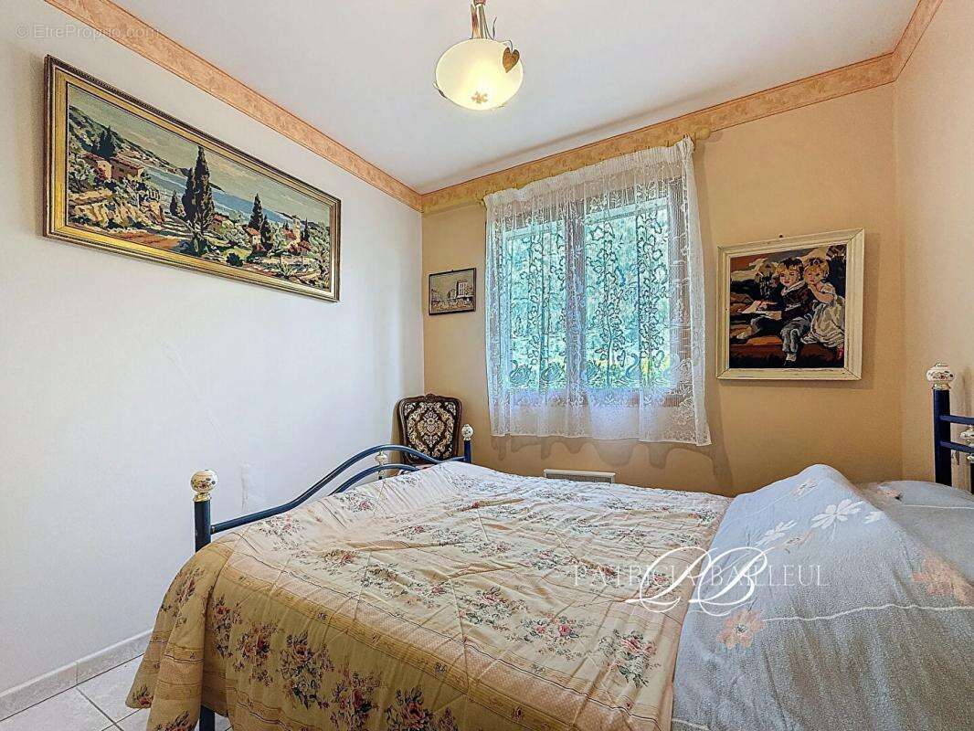 Maison à THEZA