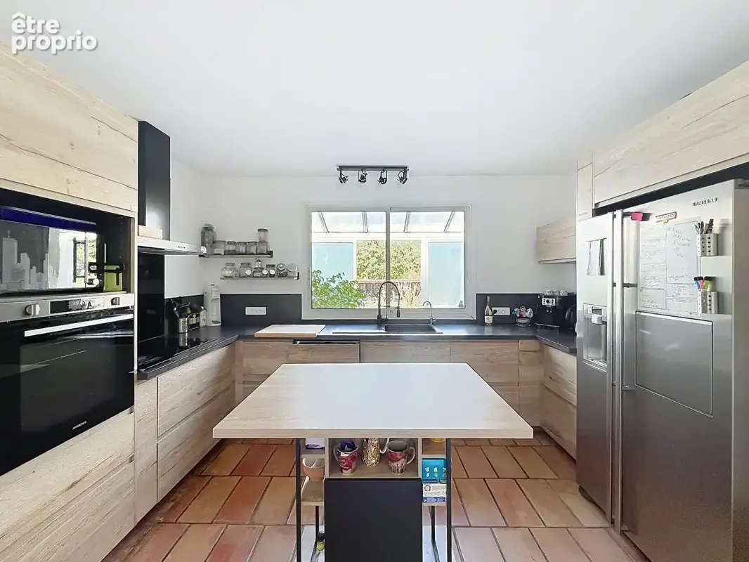 Vaugines - Propriété de 190 m² au coeur du Luberon, sur 2,2 ha sans vis-à-vis - photo 4