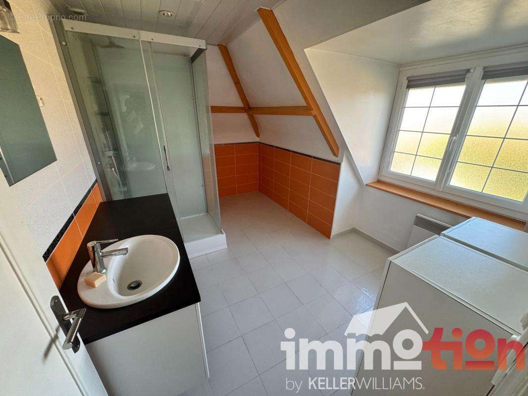 Maison à SAINT-QUENTIN-LA-MOTTE-CROIX-AU-BAILLY