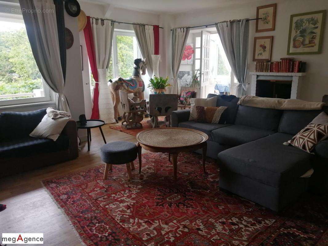 Maison à LA VICOMTE-SUR-RANCE