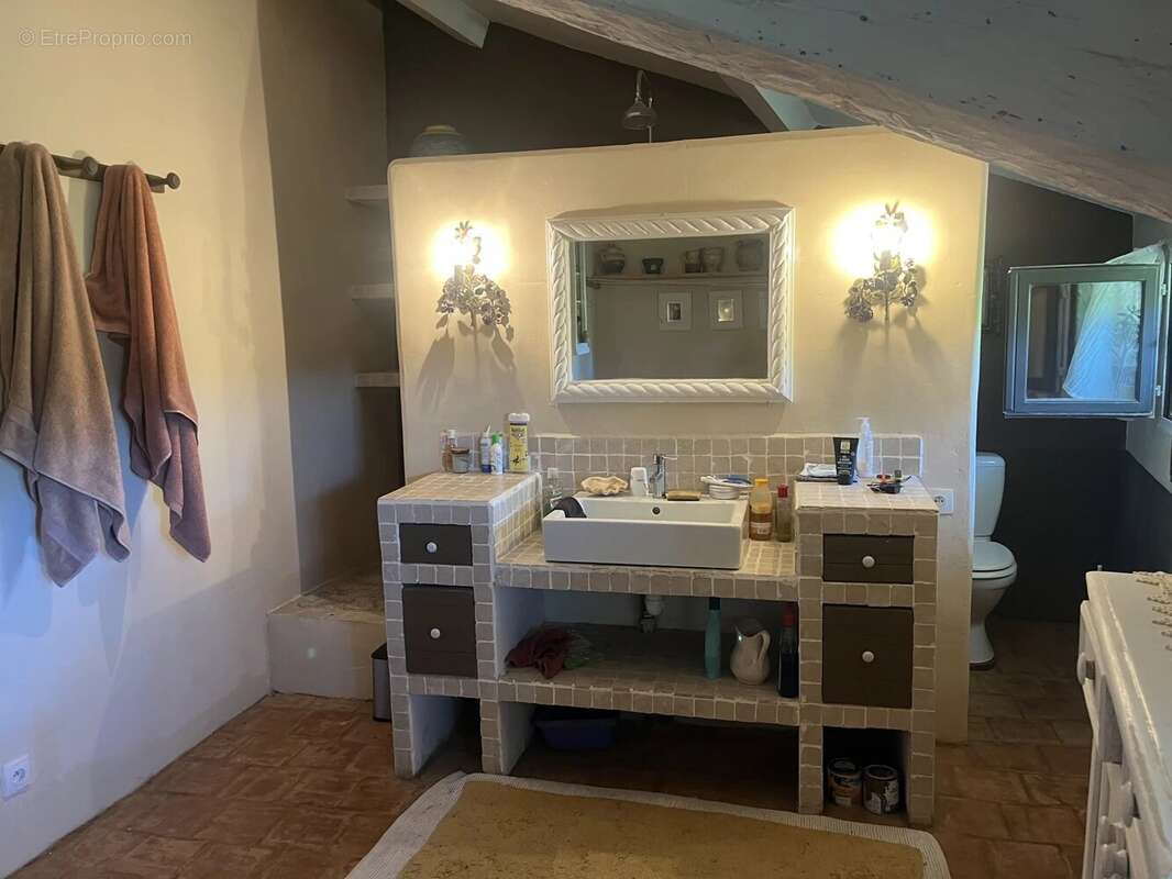 Appartement à TOURTOUR