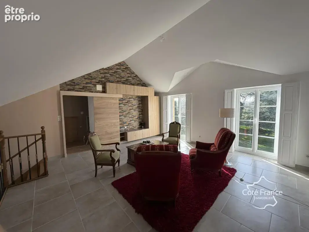 Demeure d'Exception à Haudrecy 418,57 m2 - photo 3