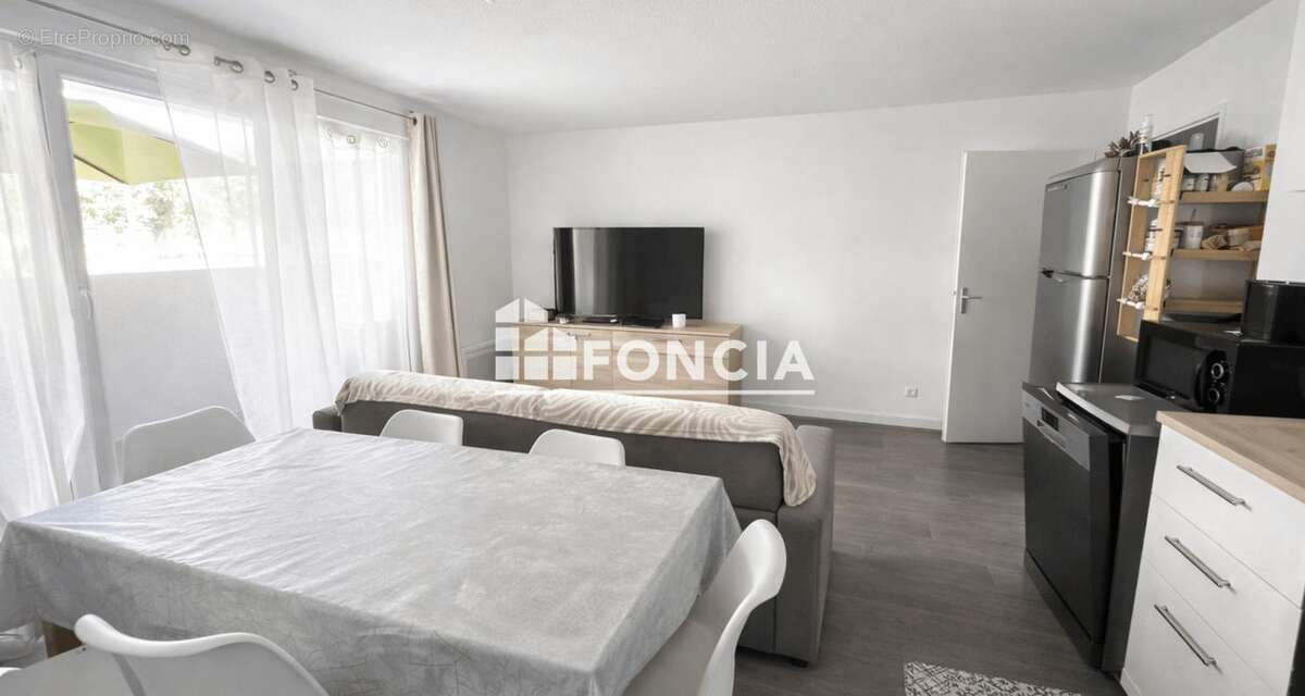 Appartement à PUGET-SUR-ARGENS