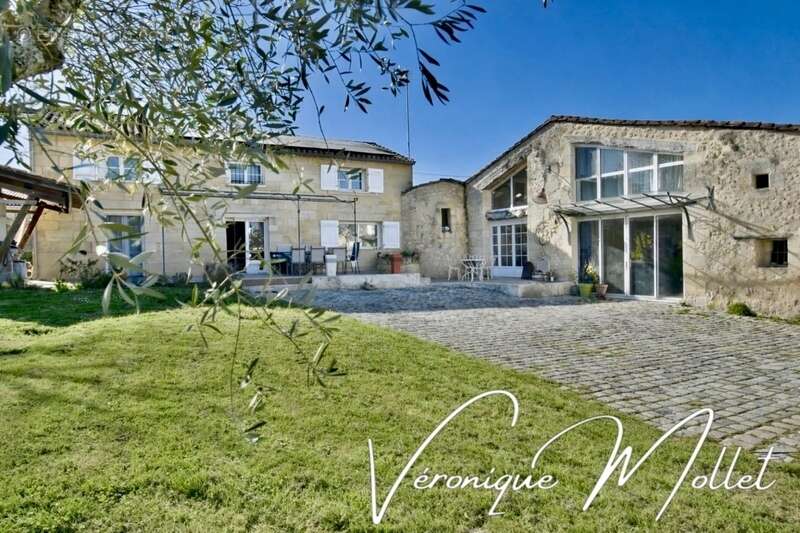 Maison à CAMARSAC