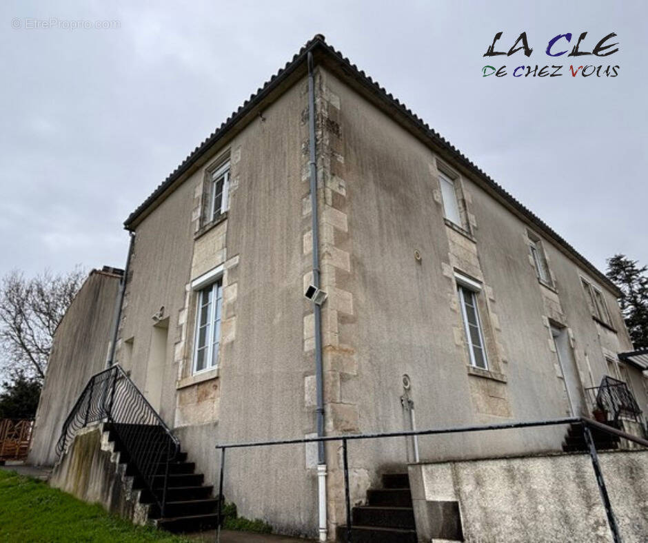 Maison à NIEUL-SUR-L&#039;AUTISE