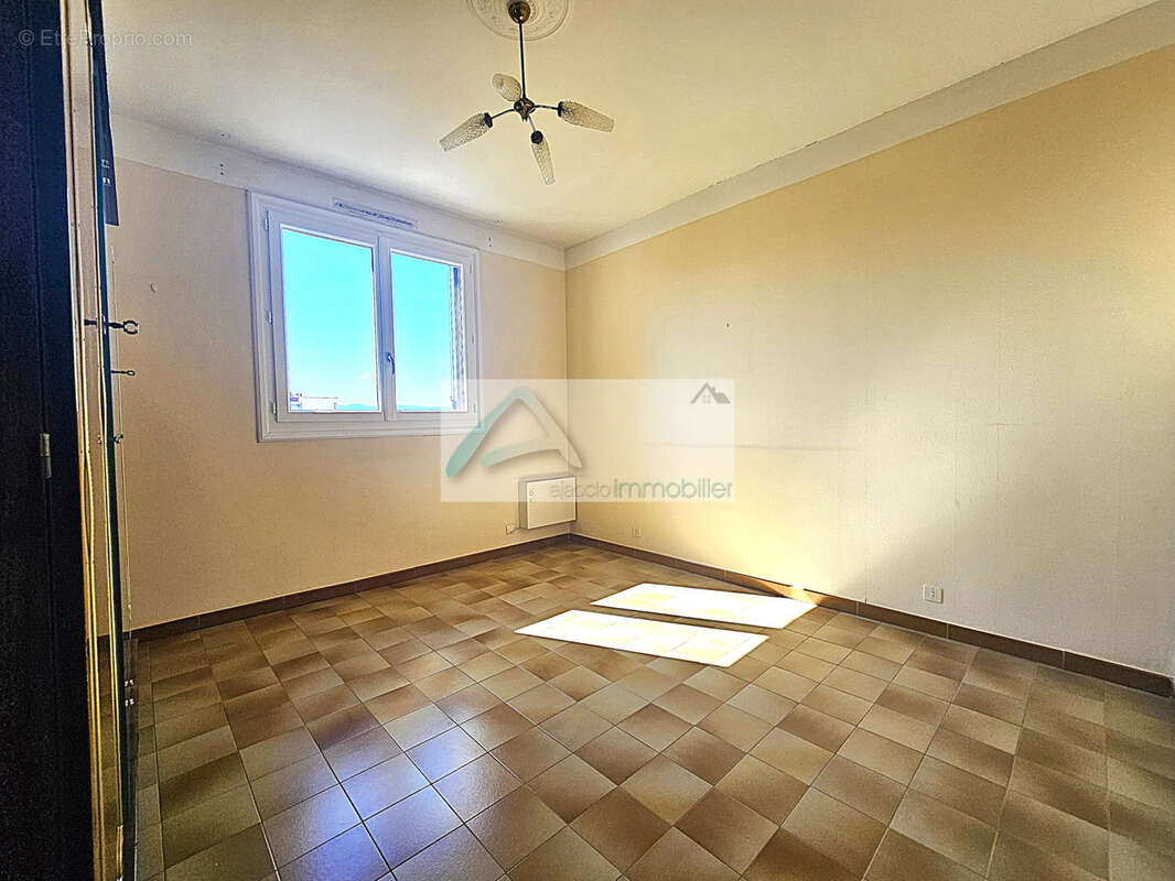 Appartement de type 3 de 79m2 très lumineux - photo 5