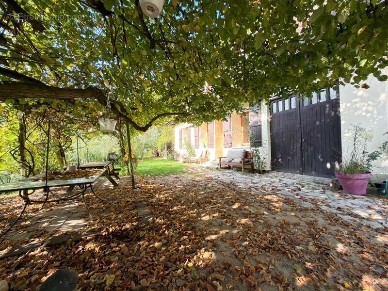 Maison à SAINT-HILARION