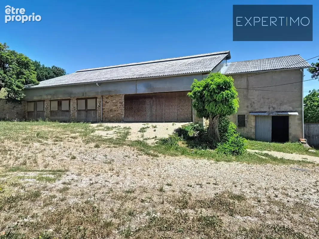 Propriété de caractère isolee  avec 8 hectares et grandes dépendances   aveyron - photo 21