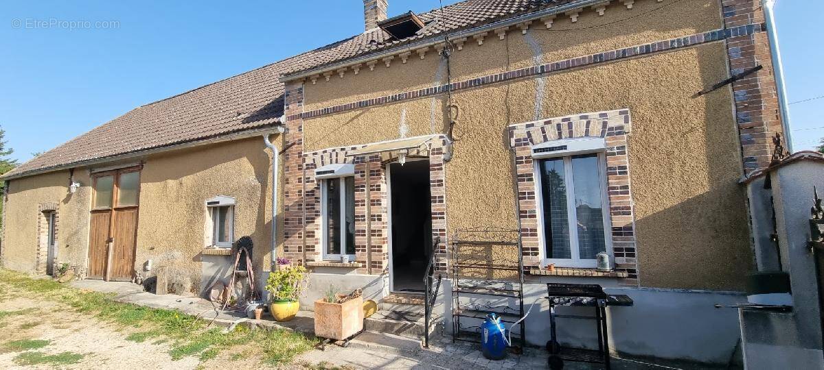 Maison à VILLEBOUGIS