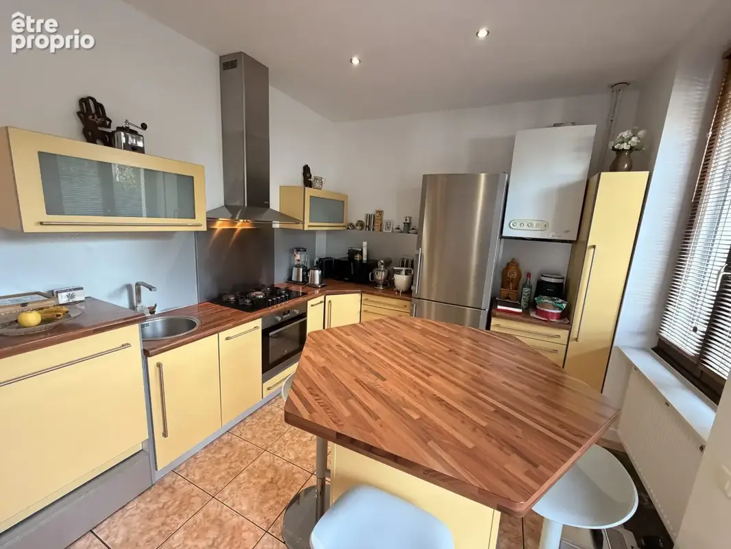 T6 avec 4 chambres, grand balcon donnant sur jardin au calme - photo 5
