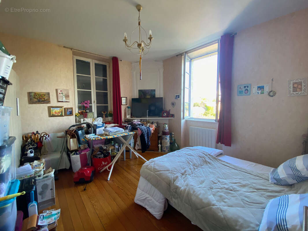 Maison à PUY-L'EVEQUE