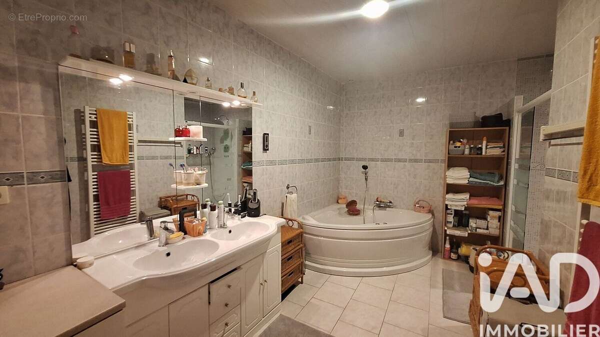 Maison 230 m² à Puttigny  - photo 6