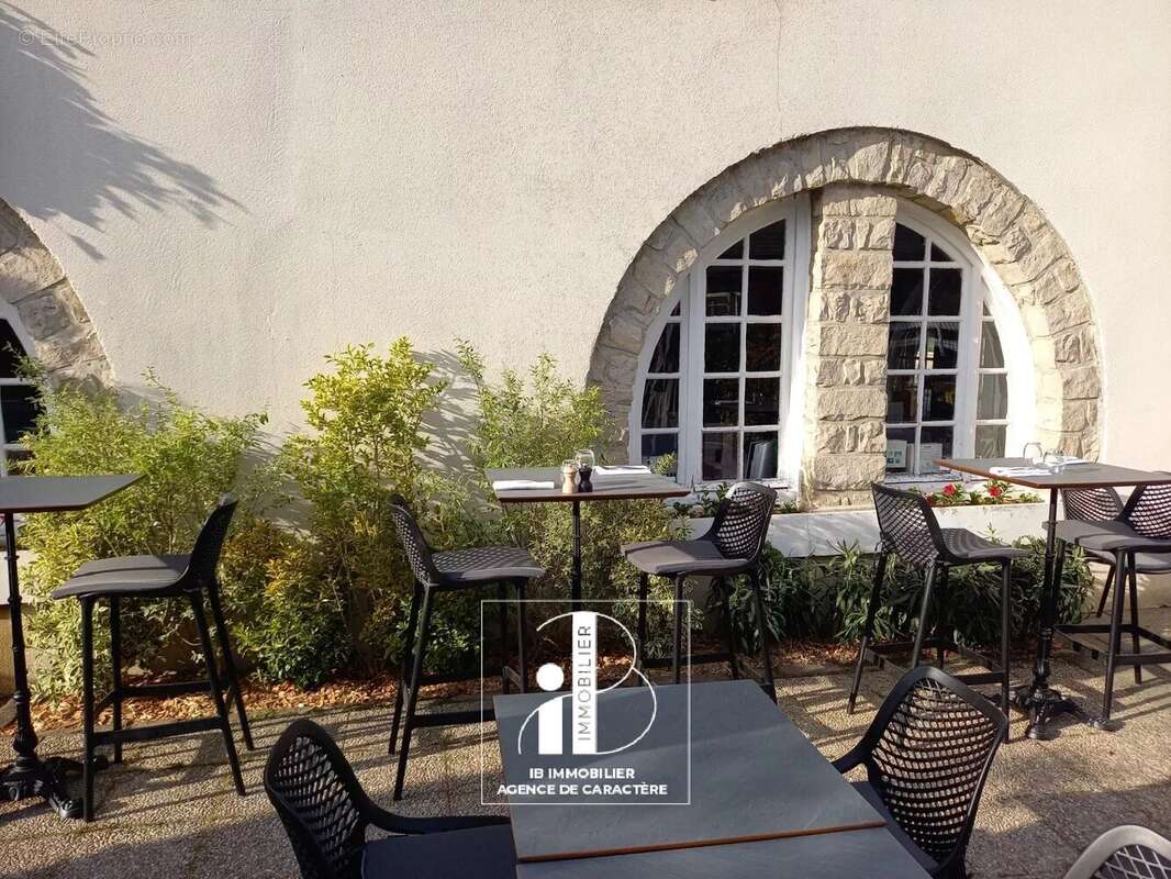 Commerce à ARBONNE-LA-FORET