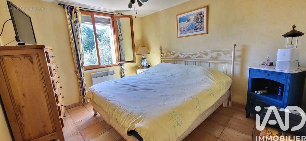 Photo 8 - Maison à SEILLONS-SOURCE-D'ARGENS