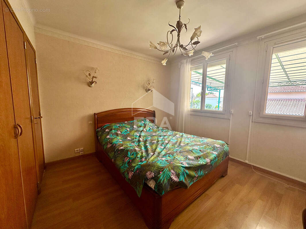 Maison à BRUGUIERES