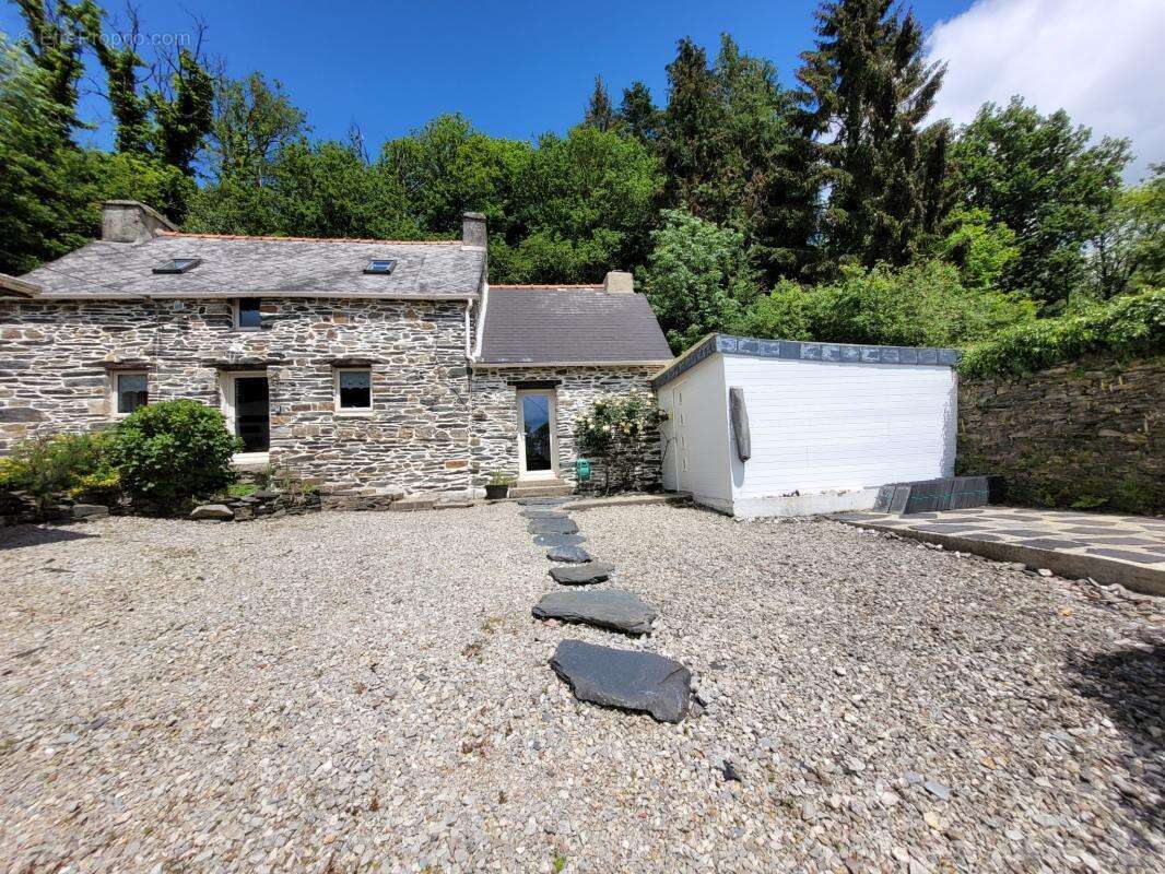 Maison à CAUREL