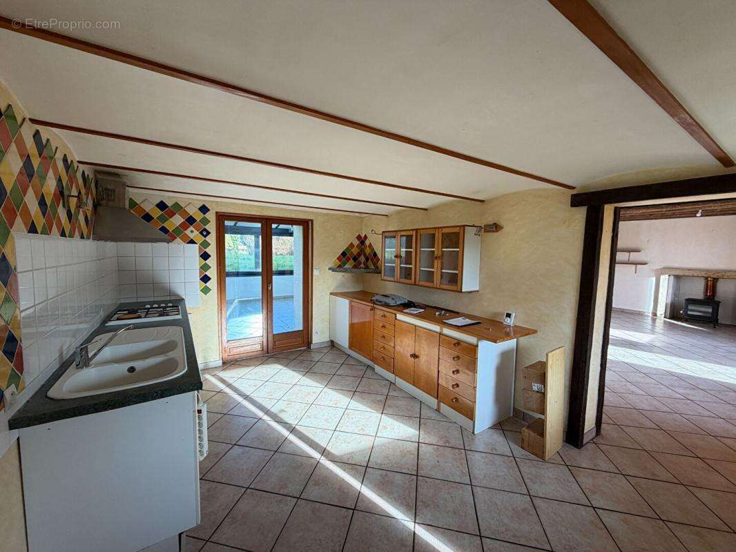 Maison à COULANGES-LES-NEVERS