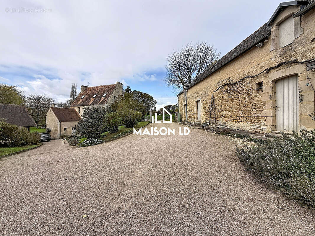 Maison à VERSAINVILLE