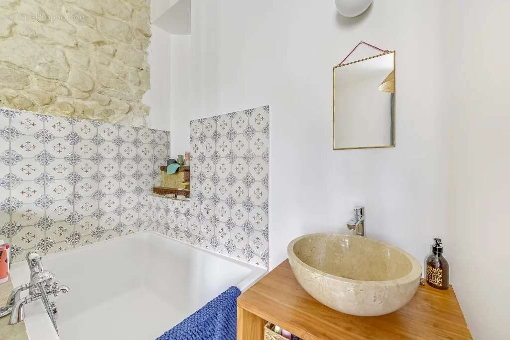 Appartement à PARIS-3E