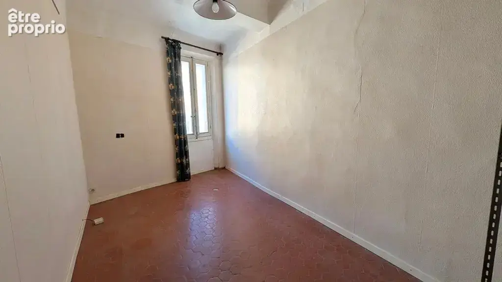 CARCES Appartement T3 à rafraichir avec cave - photo 7