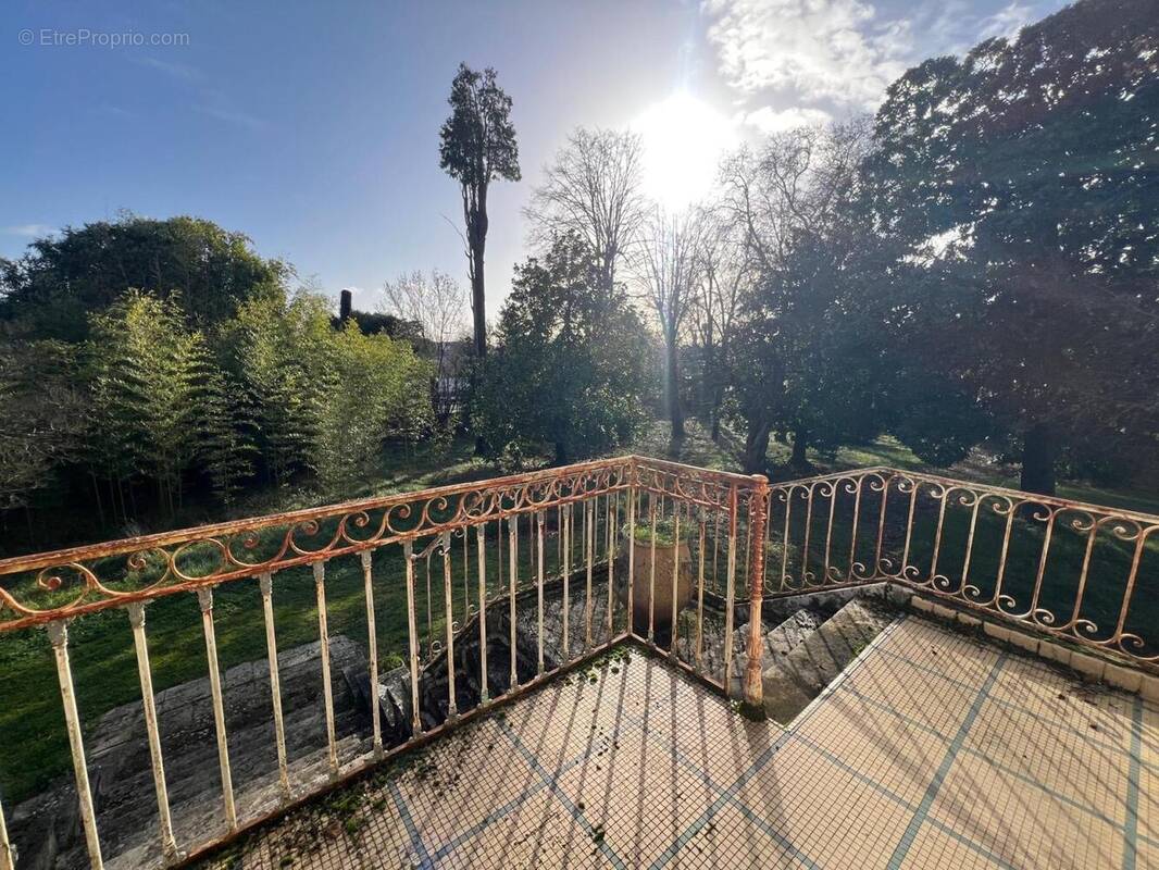 Photo 1 - Autre à LORMONT