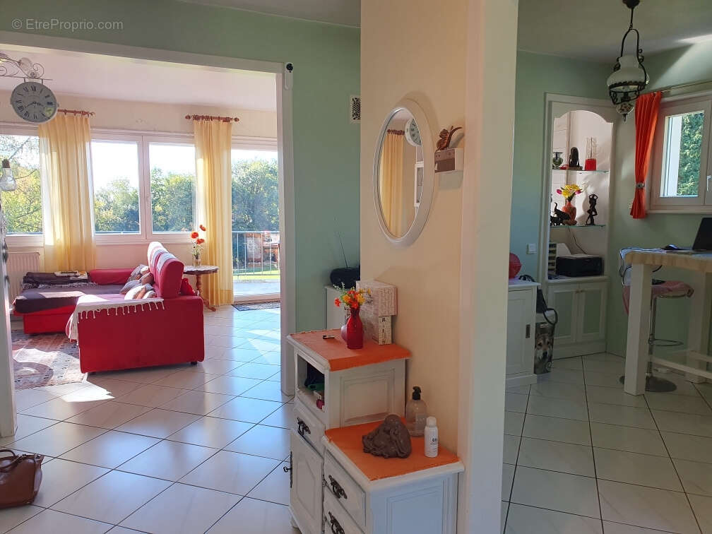 Maison à MARCILLAC-LA-CROISILLE