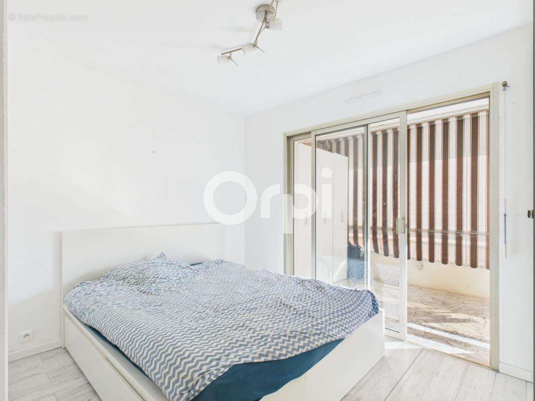 Appartement à MANDELIEU-LA-NAPOULE