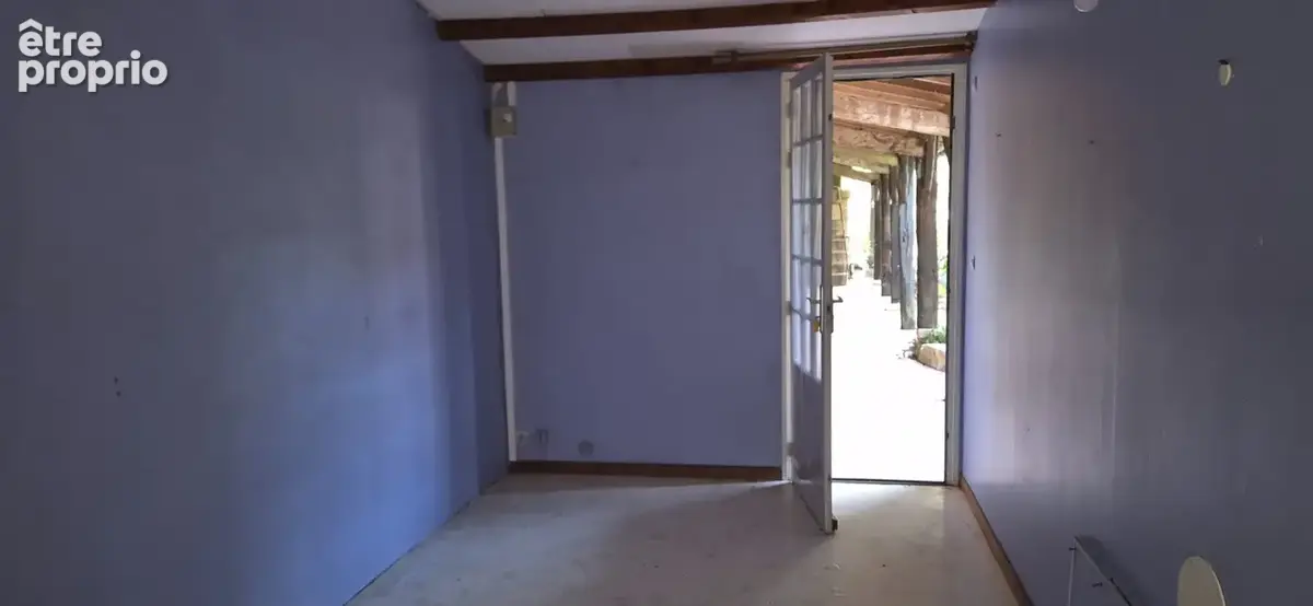 Corps de Ferme de 340 m2, avec plusieurs maisons indépendantes et 200 m2 de dépendances - photo 34