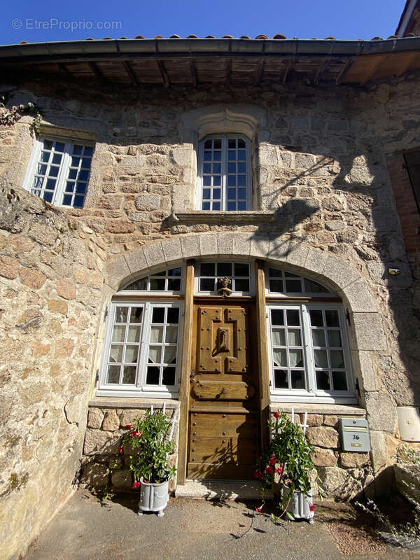 Maison à LES SALLES