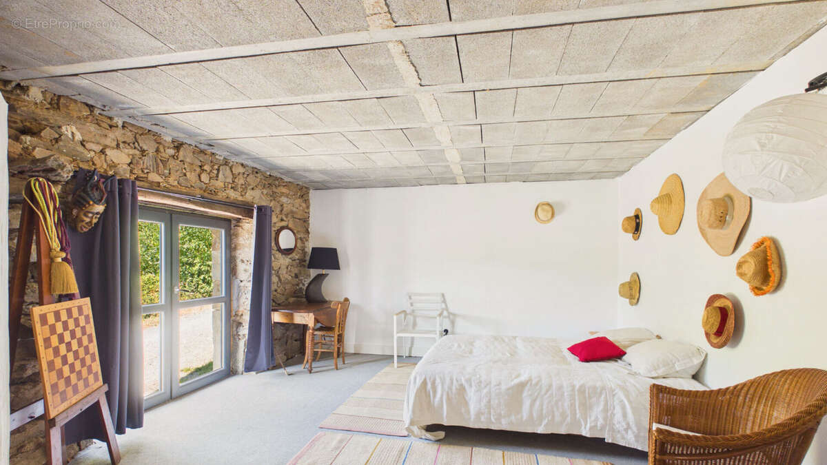 Propriété de caractère avec vue panoramique sur le Lot - photo 16