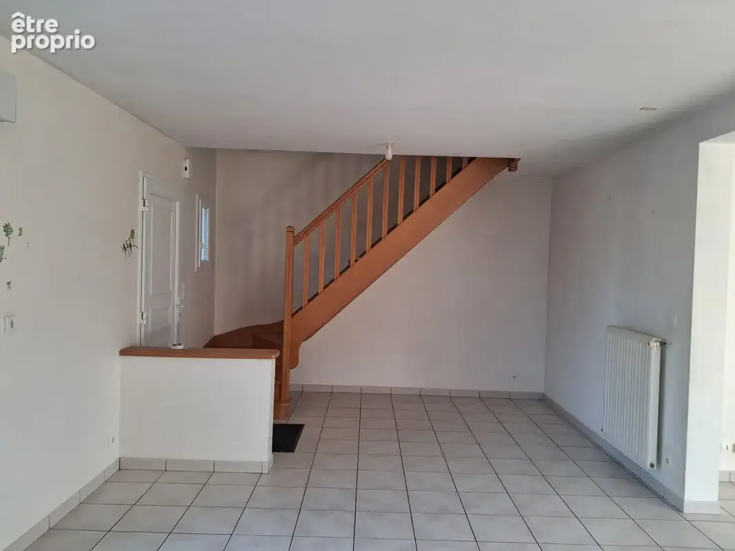 Maison traditionnelle - 120m2 - 3 chambres - Thésée proche de l’A85 - photo 2