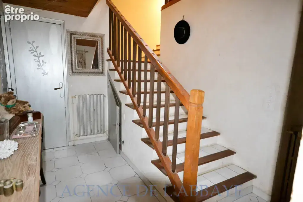 St-andre-de-lidon charentaise  à renover, 3 chambres, terrain 2431 m2 - photo 5