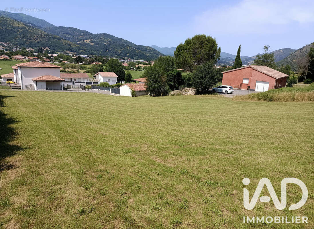 Terrain 849 m² à Foix  - photo 3