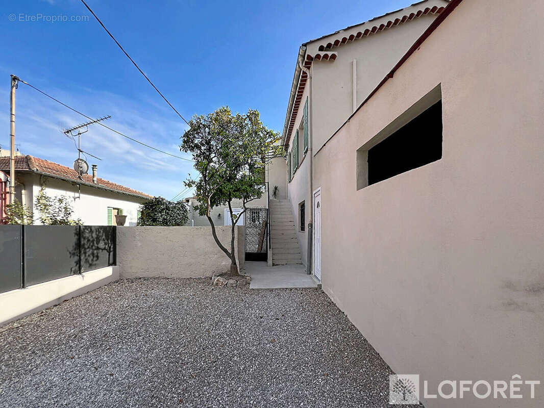Appartement à ROQUEBRUNE-CAP-MARTIN