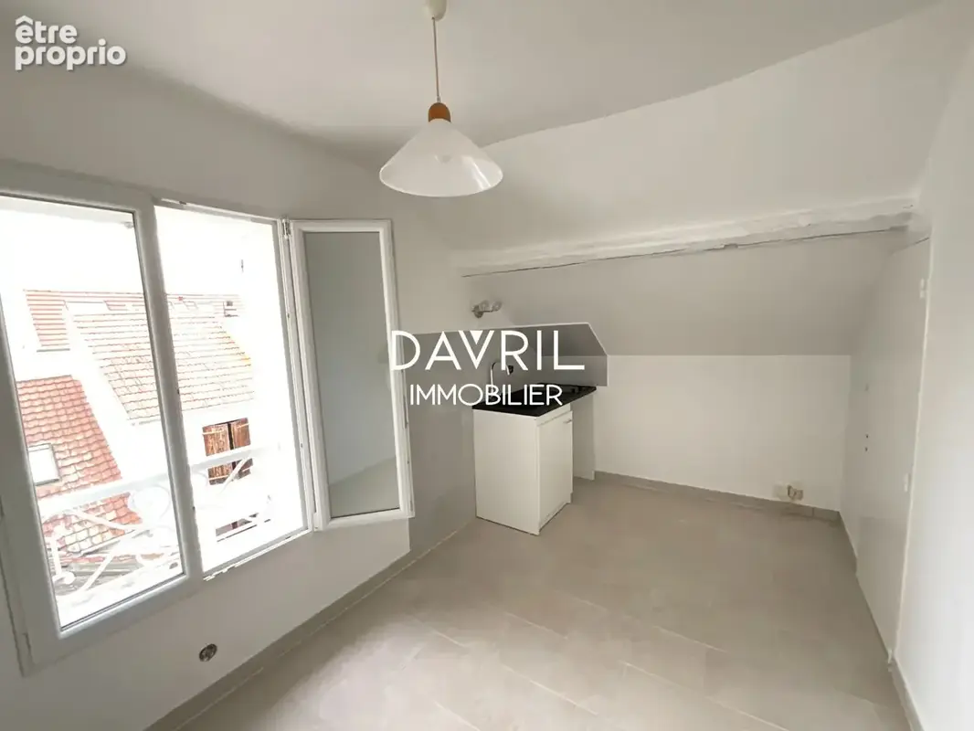 Appartement t1 / rare sur secteur * exclusivité * idéal investisseur * dpe + ges en e * - photo 4