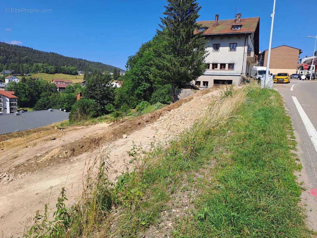 LES ROUSSES : Terrain constructible viabilisé - photo 4