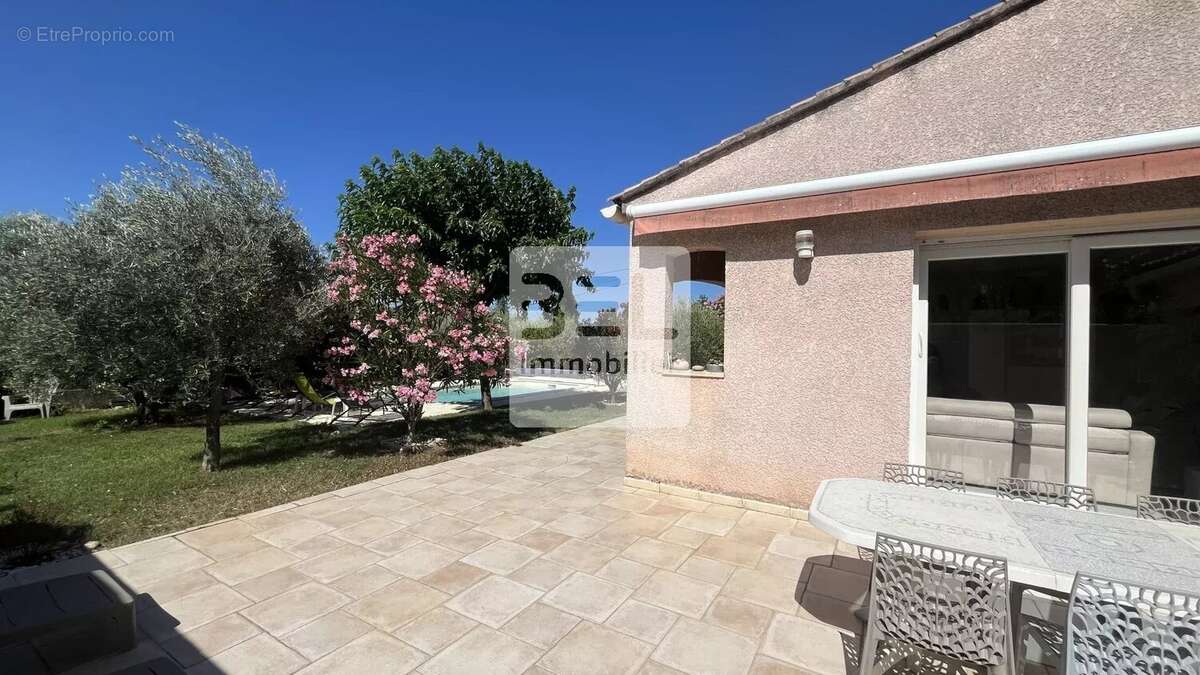 Maison à GOUDARGUES