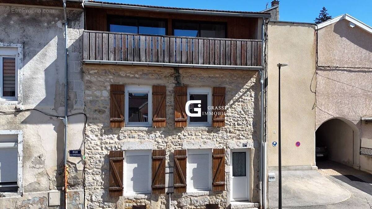 Maison à OYONNAX