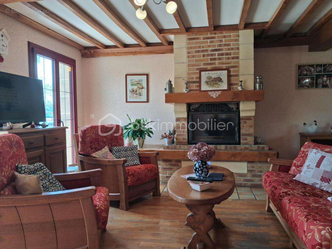 Maison familiale de 1995 à Saint-Paul-du-Vernay - photo 12