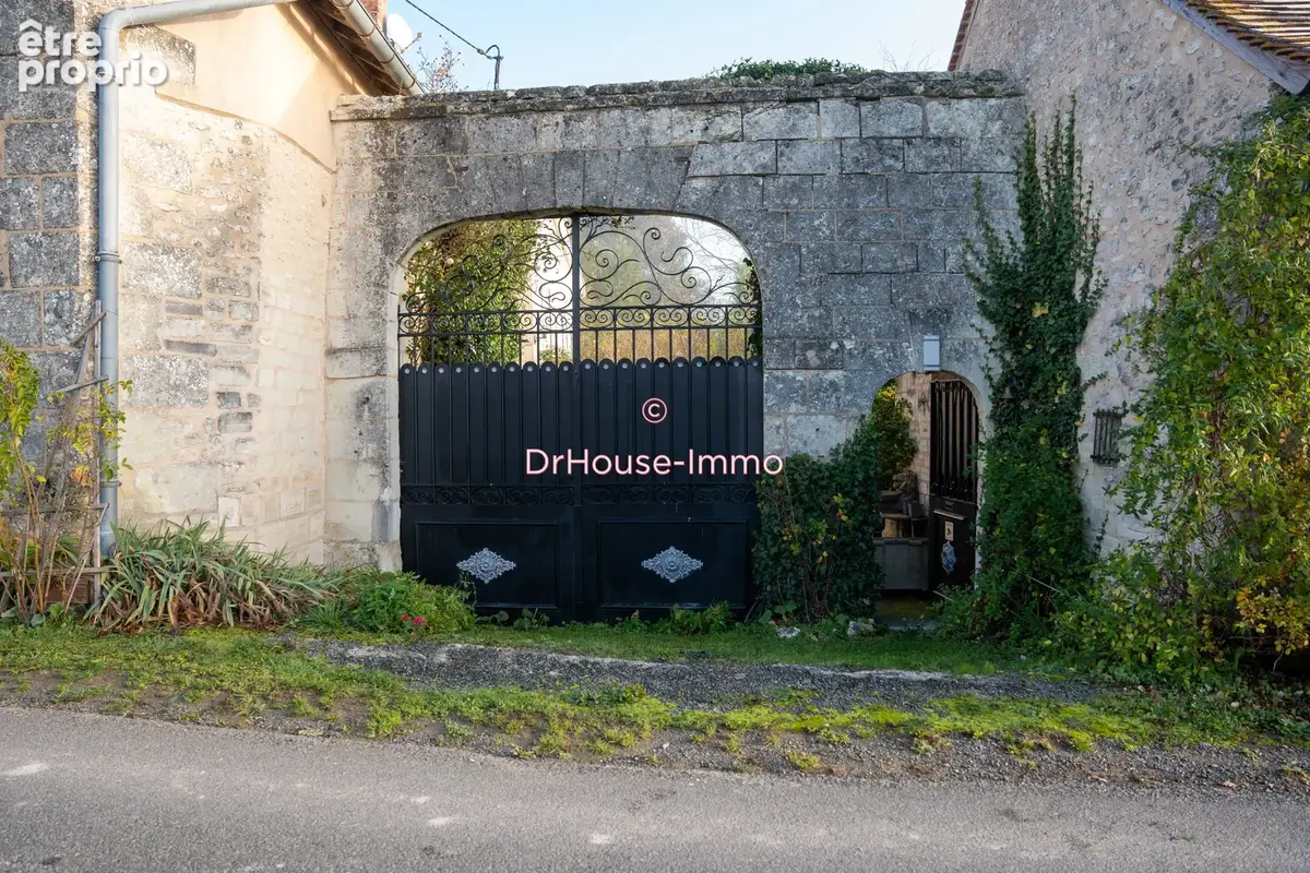 Maison 10 pièces 260 m² à vendre à Chatellerault (86100) - photo 16