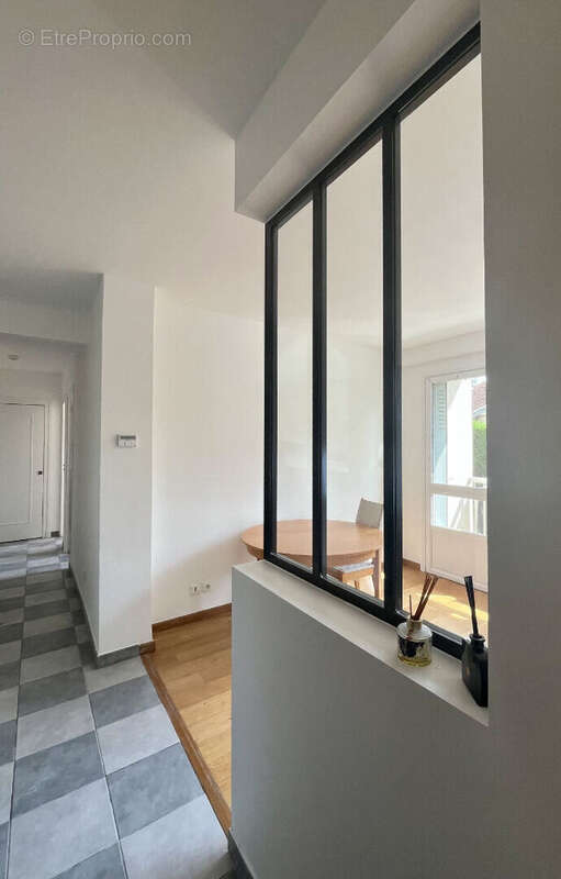 Appartement à LYON-9E
