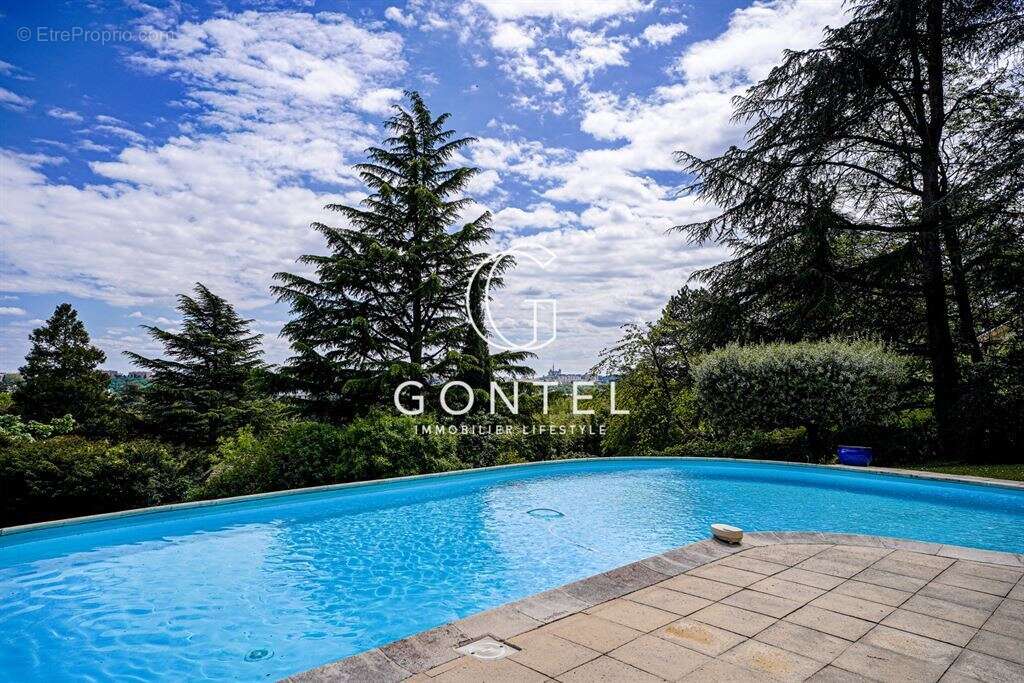 Maison à SAINT-CYR-AU-MONT-D'OR