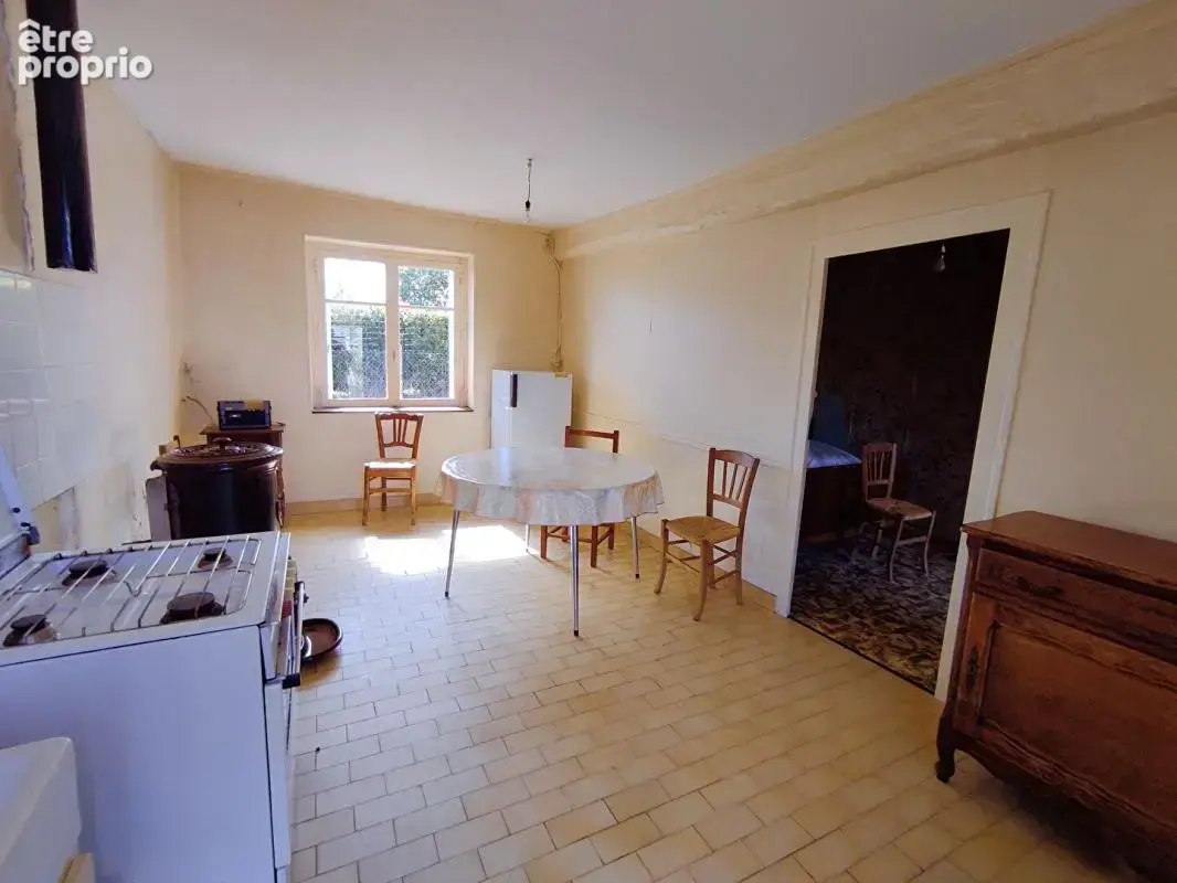 Maison de pays Yzeures Sur Creuse 3 pièces grange et terrain - photo 13
